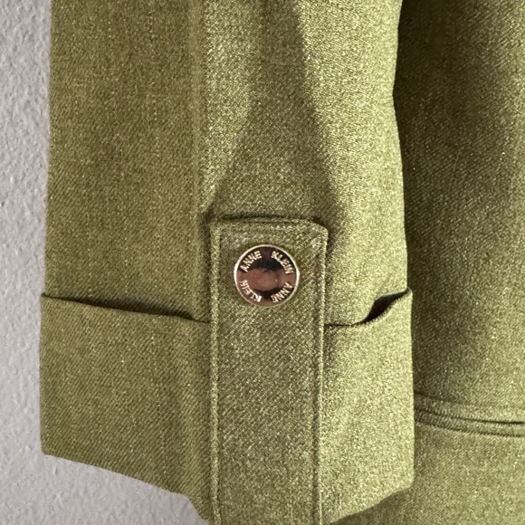 Anne Klein Olive Green Blazer - Size M - Picture 3 of 4